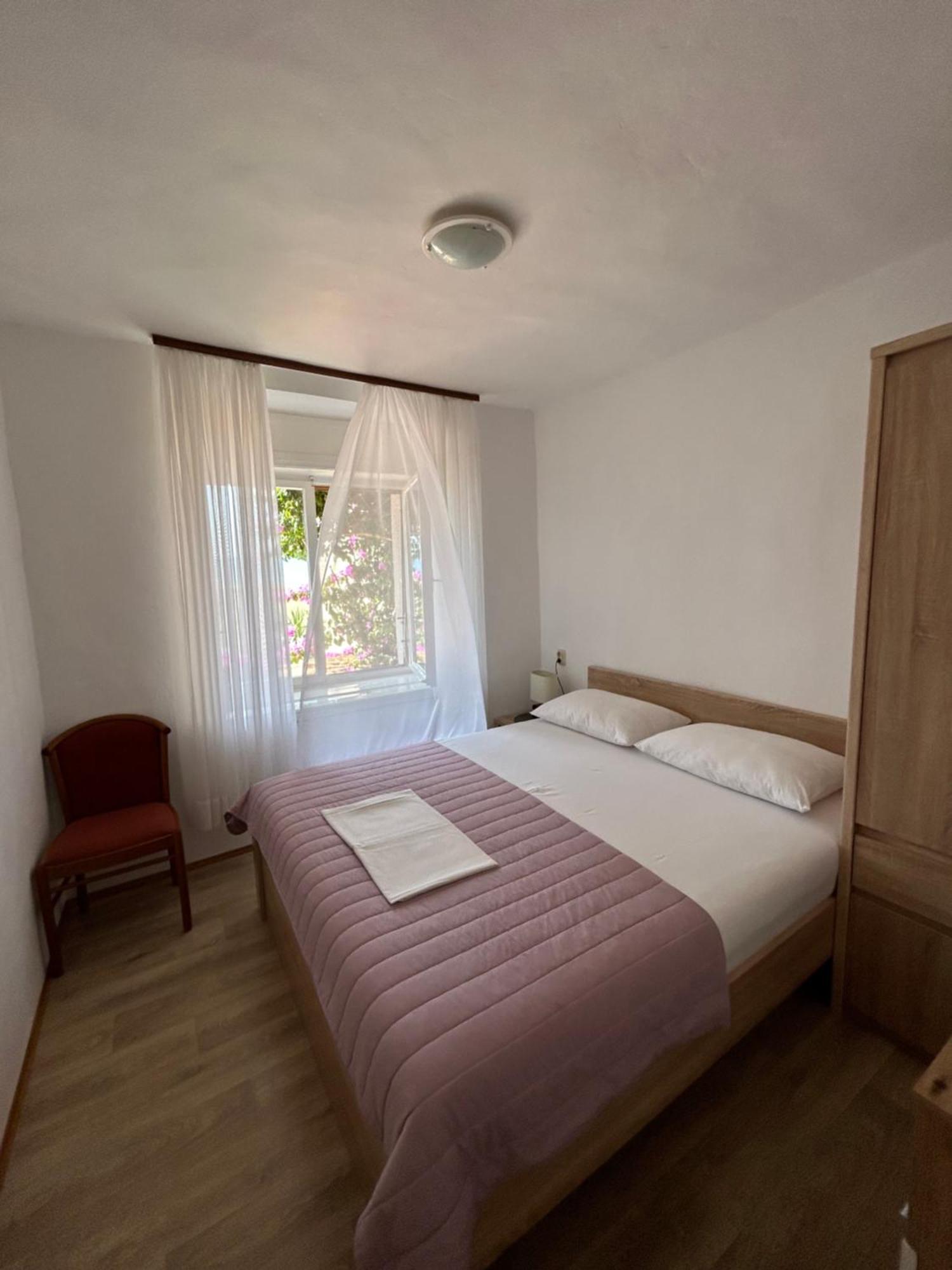 Sobe Gorana Hotel Zivogosce Bagian luar foto