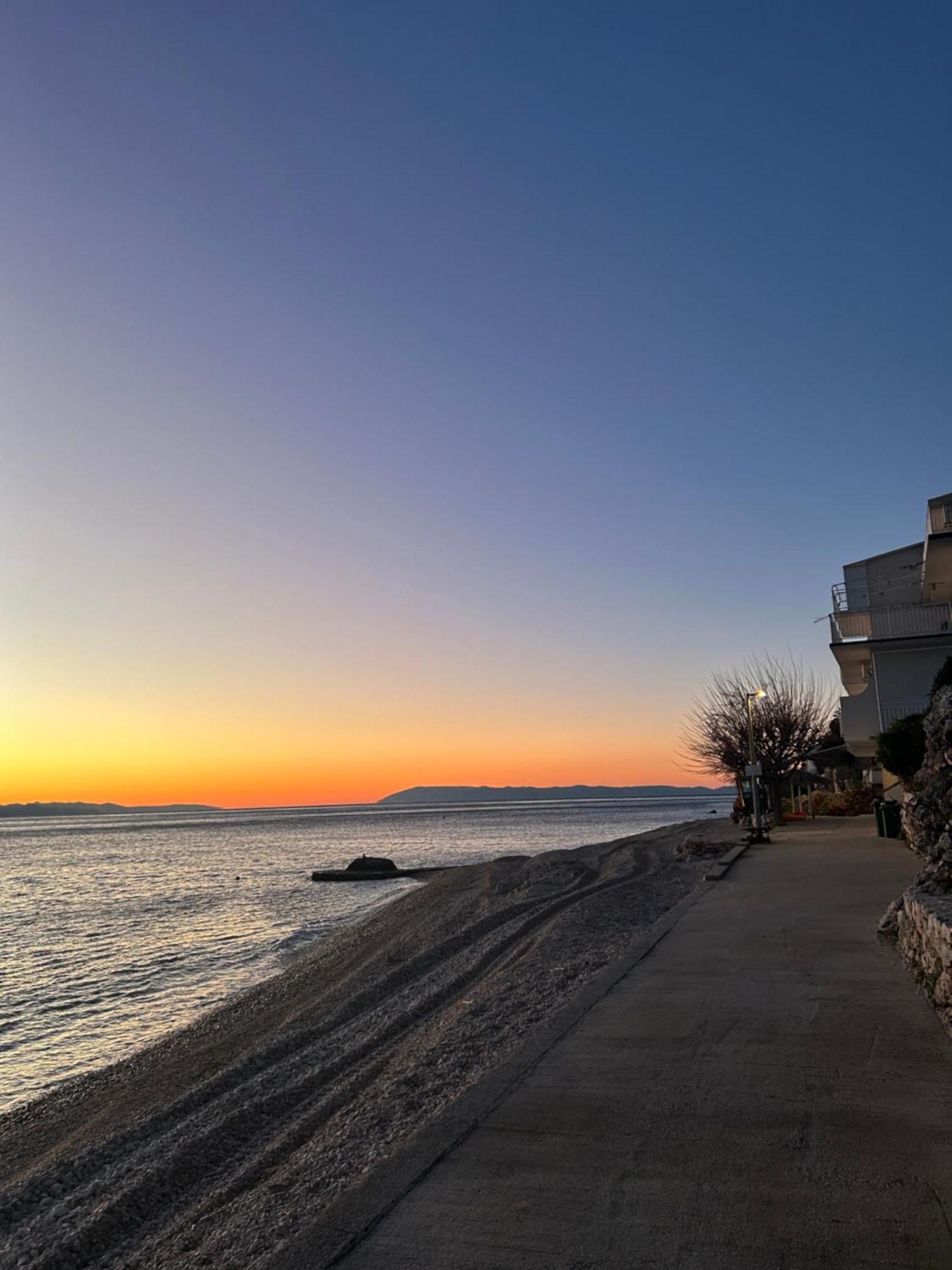Sobe Gorana Hotel Zivogosce Bagian luar foto
