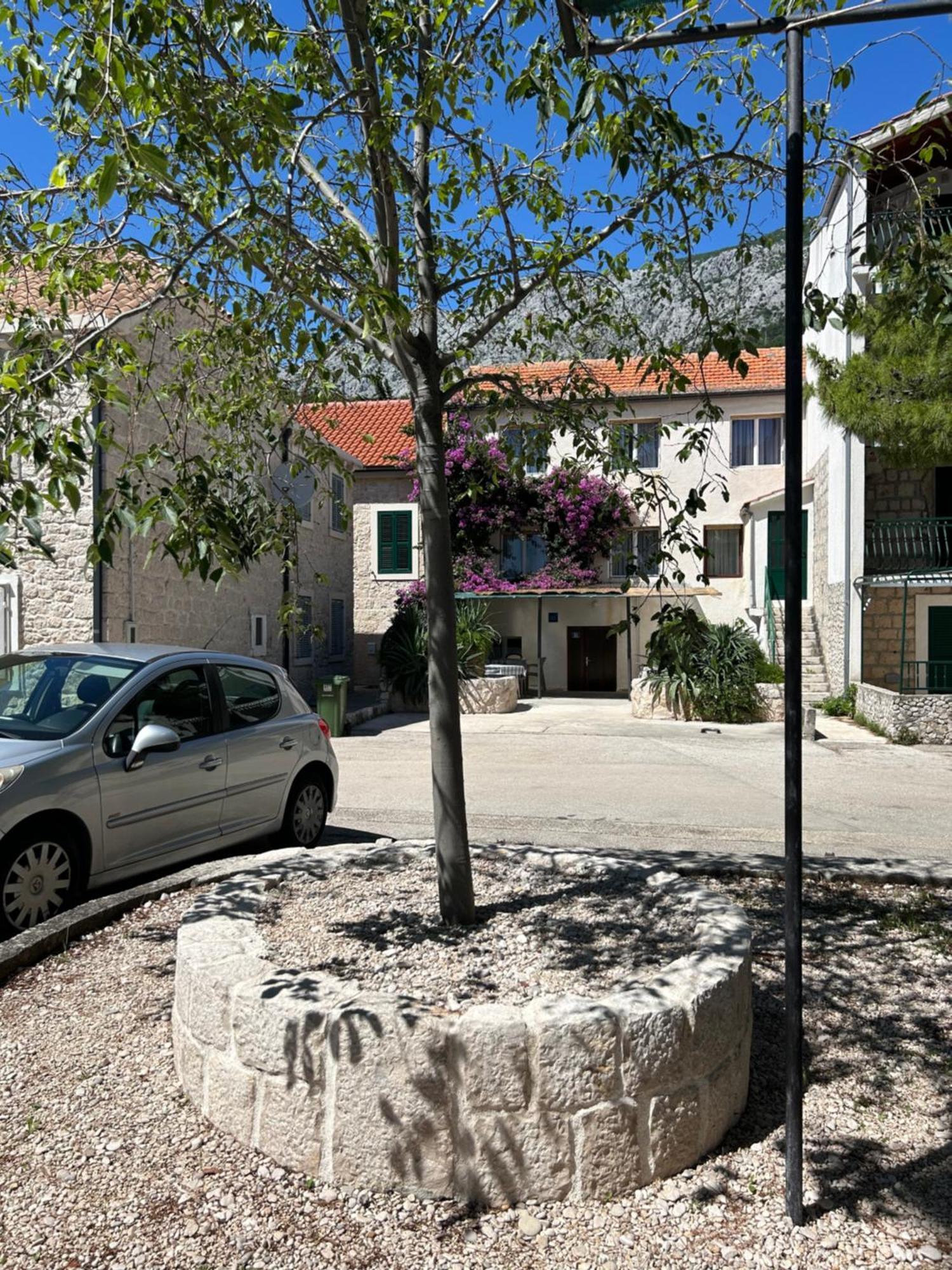 Sobe Gorana Hotel Zivogosce Bagian luar foto