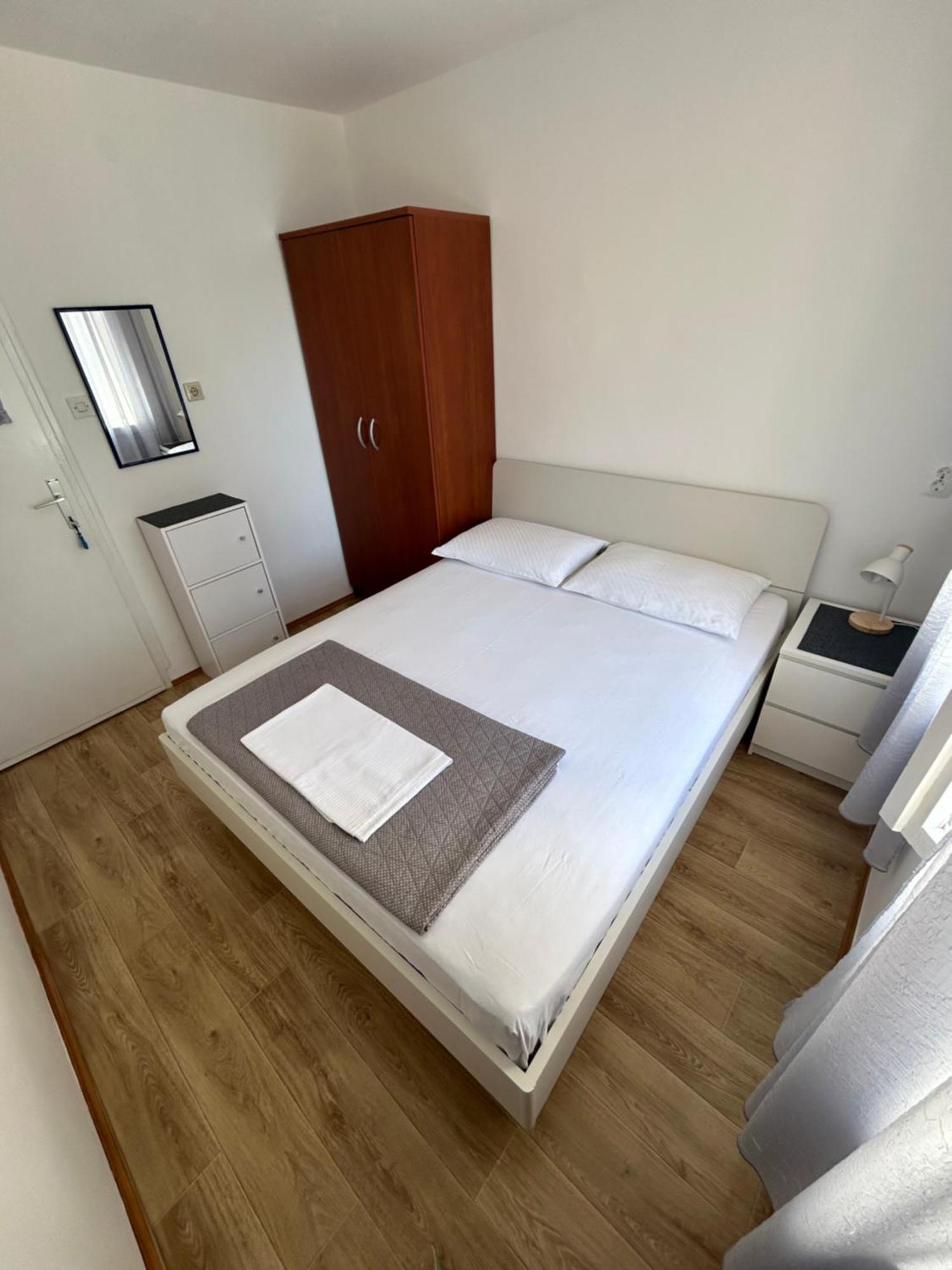 Sobe Gorana Hotel Zivogosce Bagian luar foto